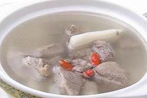 莲藕煲猪脊骨汤