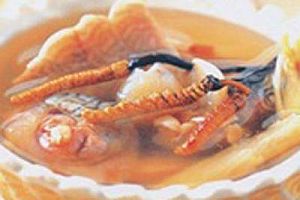 淮山萸肉炖龟