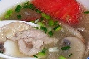 鲜菇瘦肉汤