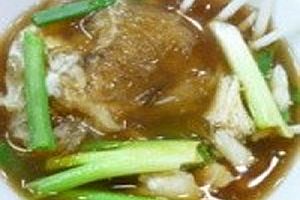 砂锅鱼翅汤