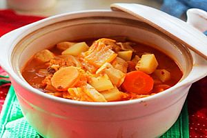 韩式土豆泡菜汤