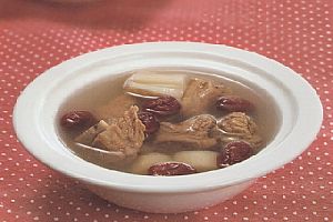 红枣小排莲藕汤