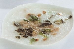 黄花菜瘦肉糯米粥