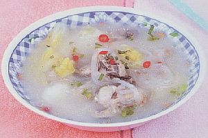 白菜牡蛎粉丝汤