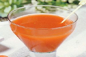 苹果草莓胡萝卜汁