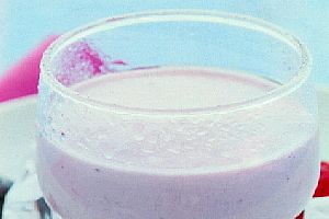 覆盆子黑莓牛奶汁