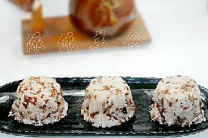 红米肉松海苔饭团