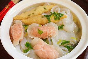 鱼丸虾饺汤河粉