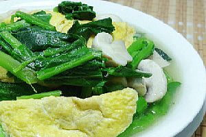 蘑菇油菜蕻煮蛋饺