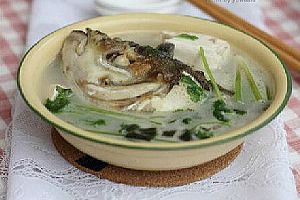 鱼头豆腐汤的制作方法