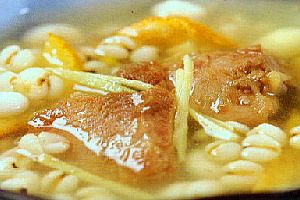 芡实薏米排骨汤