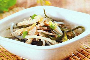 绿豆芽海带鸡丝汤