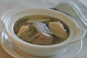 简单版鲍鱼竹荪汤
