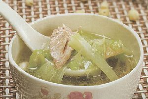 丝瓜鲜菇瘦肉汤